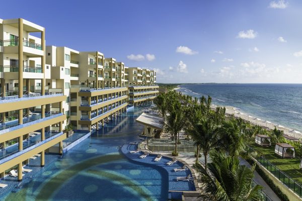 Generations | Riviera Maya | Pool